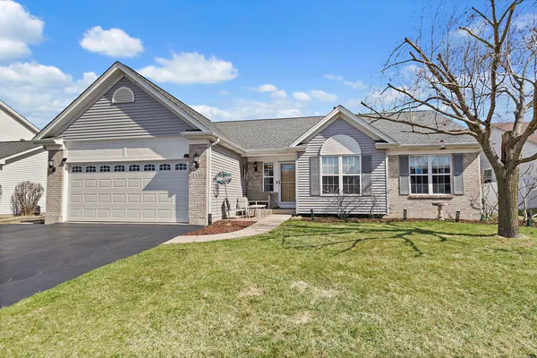 $475,000 | 1335 Deerpath Road, Aurora, IL 60506