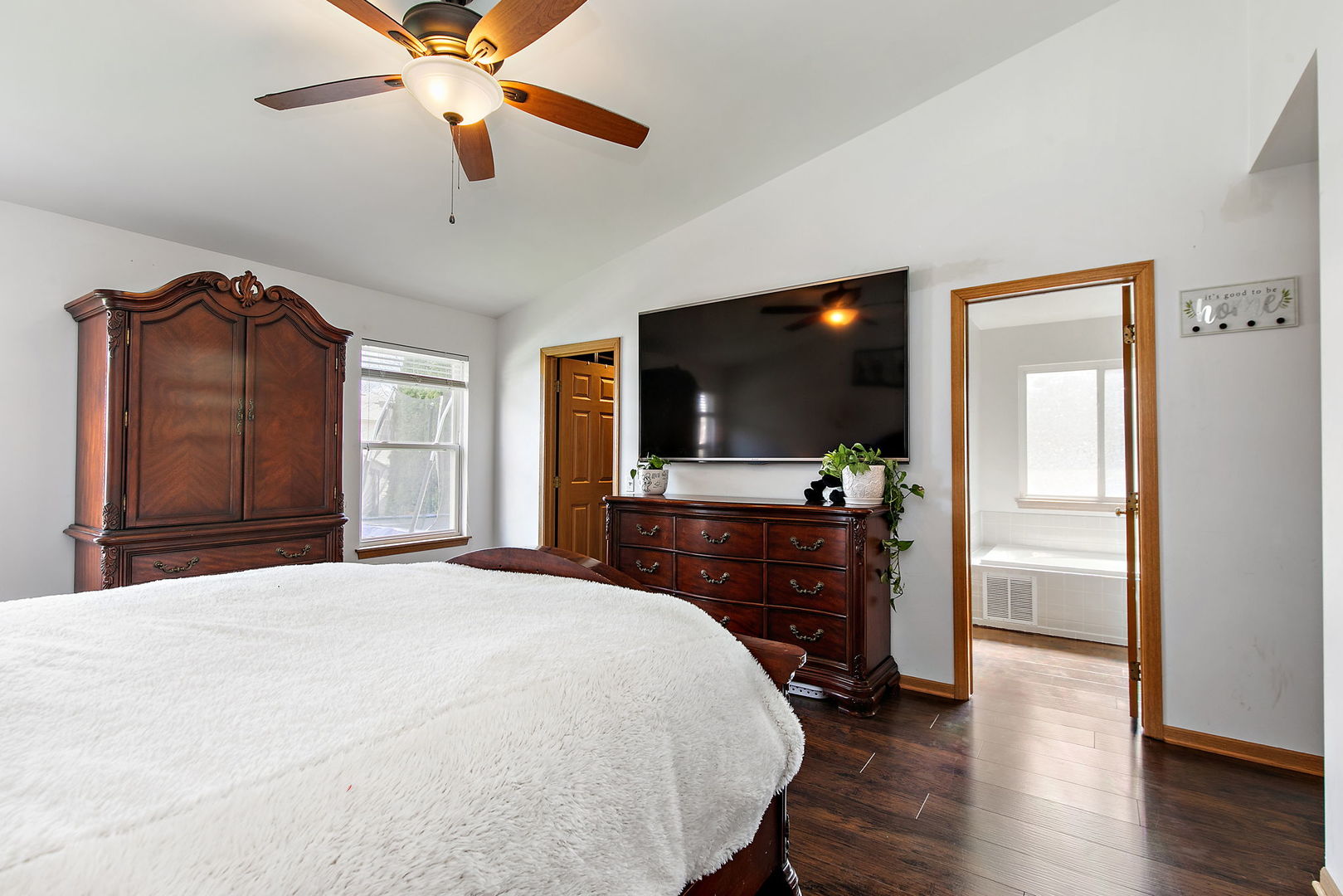 1335 Deerpath Road Aurora, IL 60506 - Photo 16 of 38