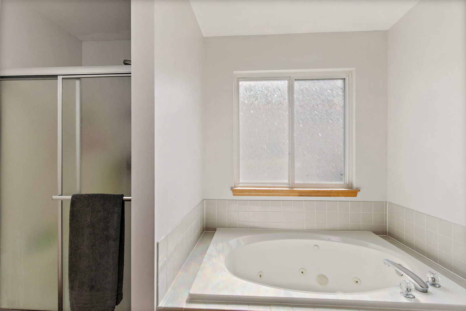 1335 Deerpath Road Aurora, IL 60506 - Photo 19 of 38