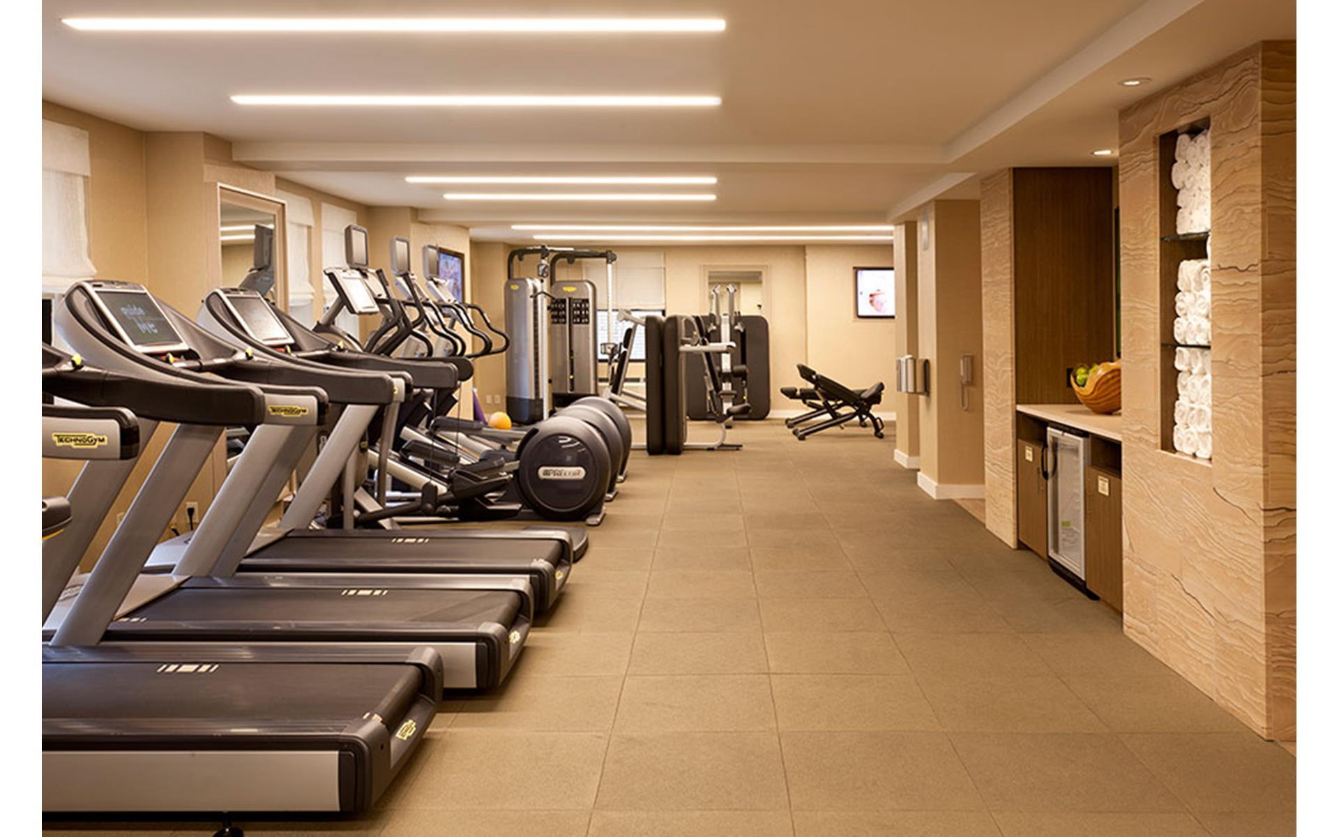 160 Central Park South, Unit 705 Manhattan, NY 10019 - Photo 15 of 16