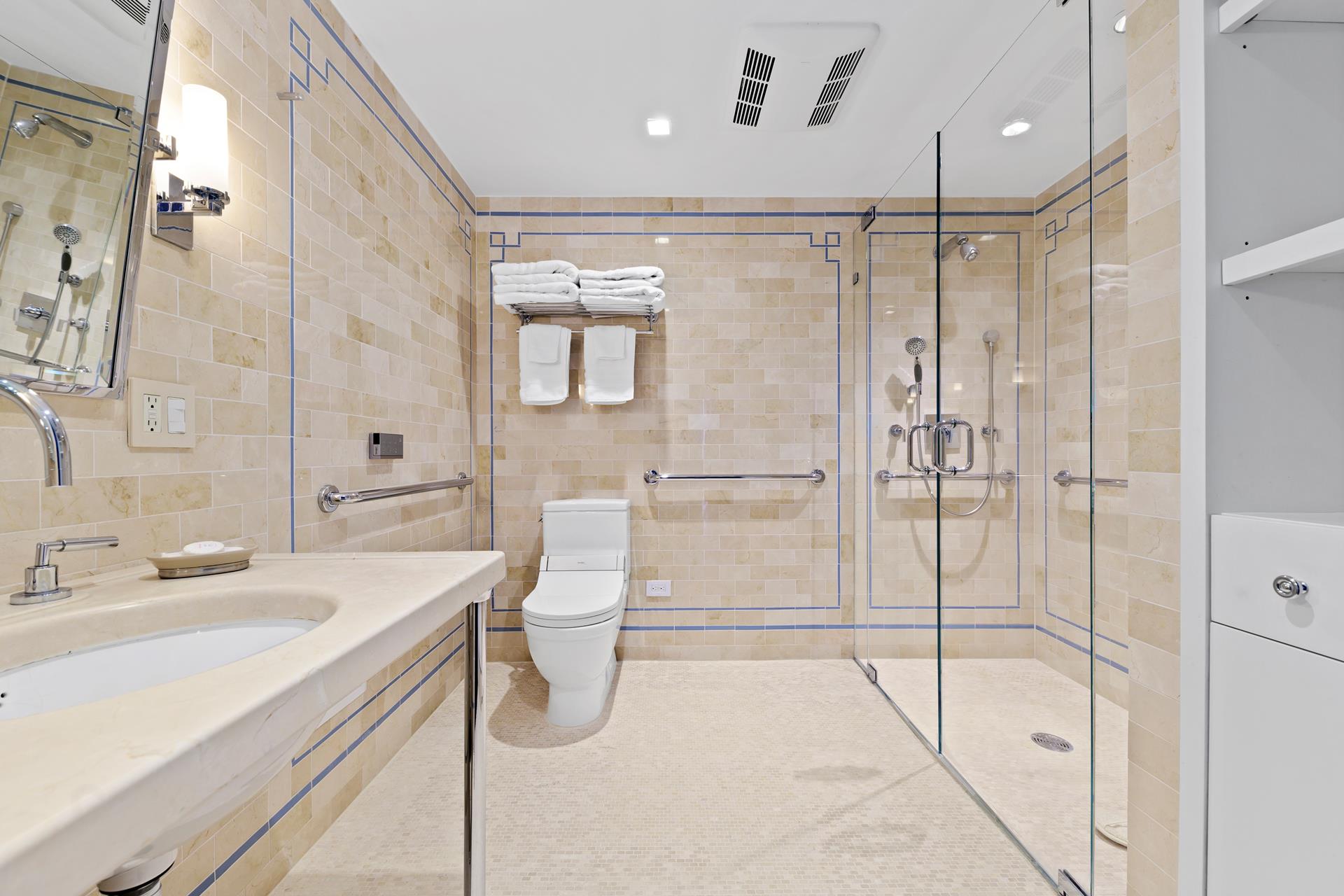 160 Central Park South, Unit 705 Manhattan, NY 10019 - Photo 7 of 16