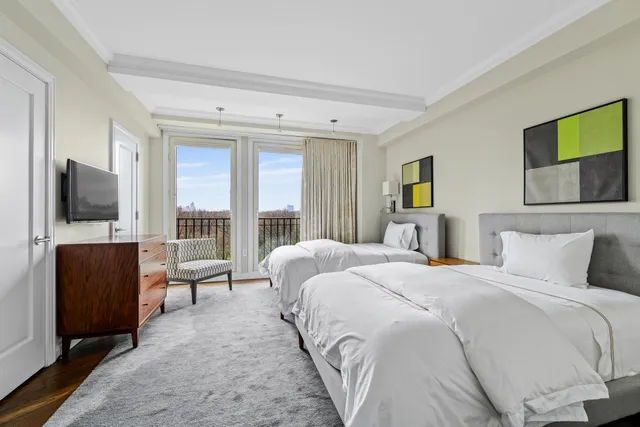 $4,500,000 | 160 Central Park South, Unit 705 | Central Park South