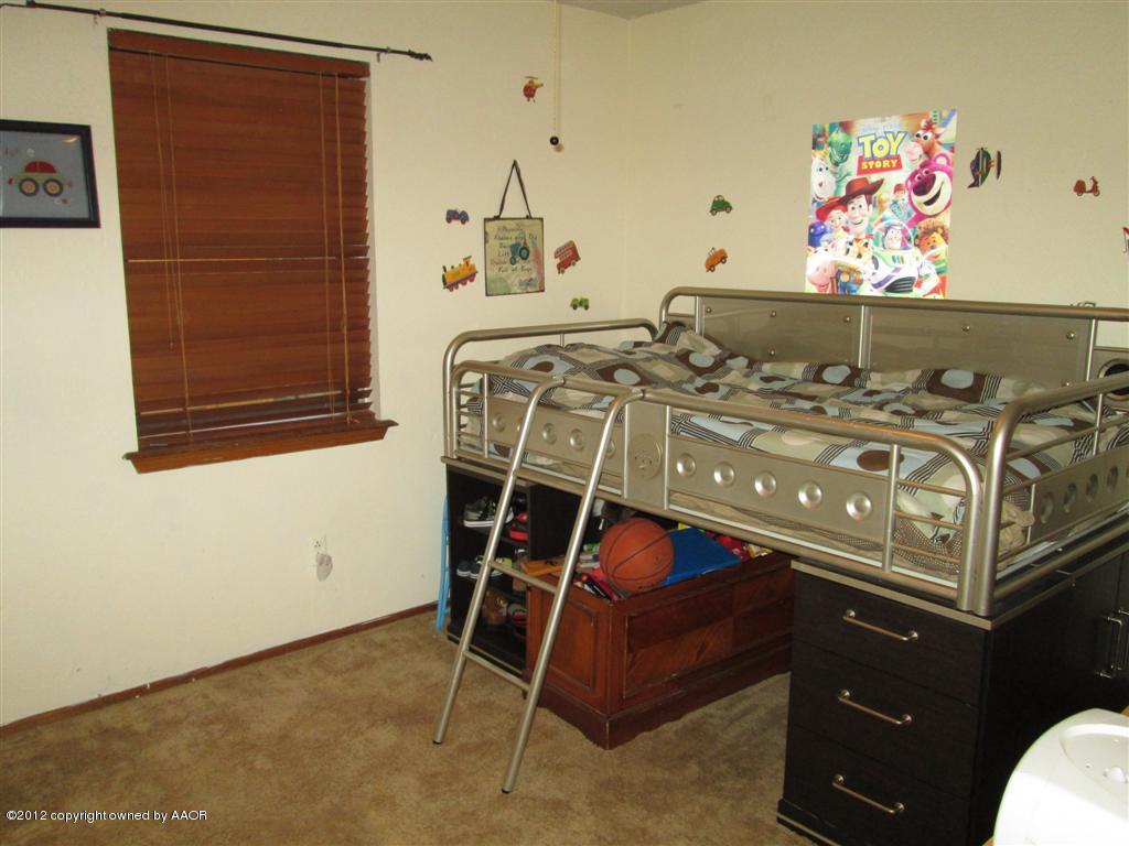 6113 Rutgers Street Amarillo, TX 79109 - Photo 15 of 19 2nd Bedroom