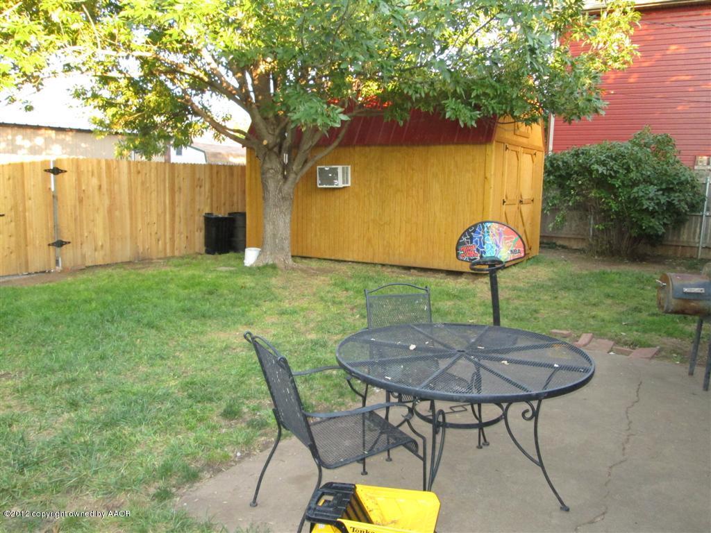 6113 Rutgers Street Amarillo, TX 79109 - Photo 18 of 19 Back Yard