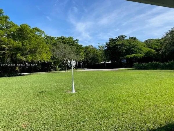 $9,900 | 6800 Southwest 124th Street, Pinecrest, FL 33156