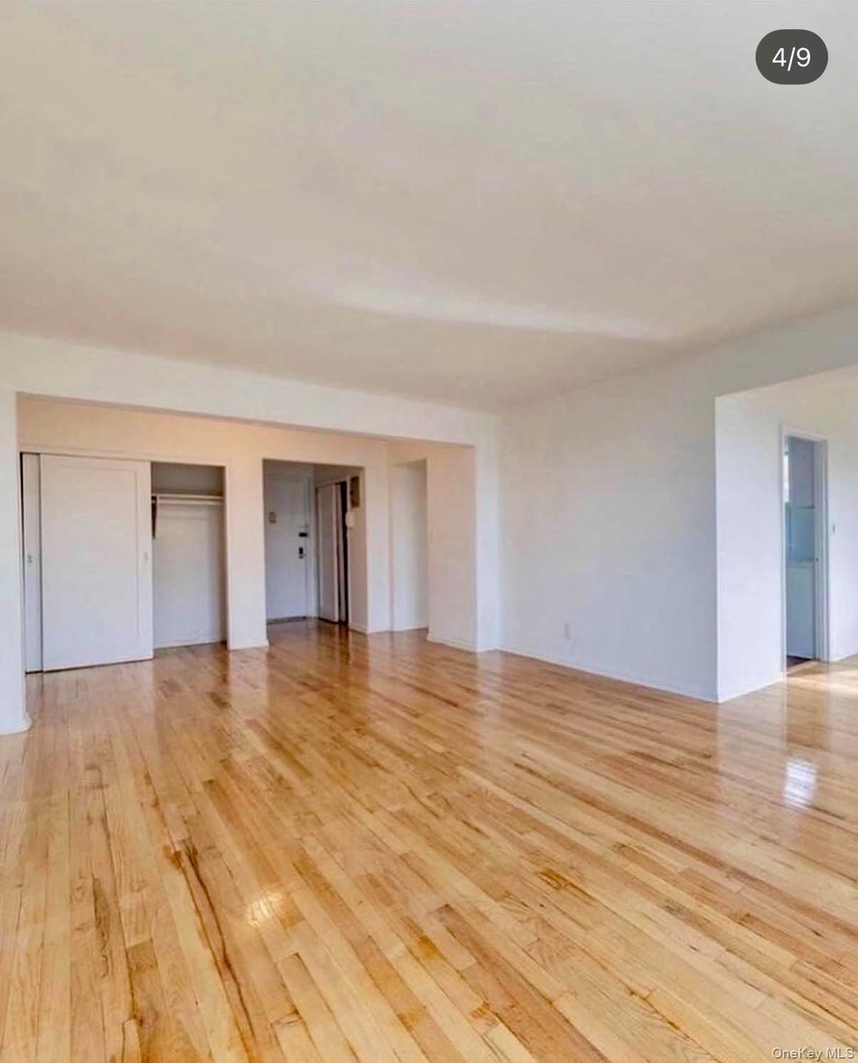 194 Smith Street, Unit 3E Freeport, NY 11520 - Photo 3 of 3
