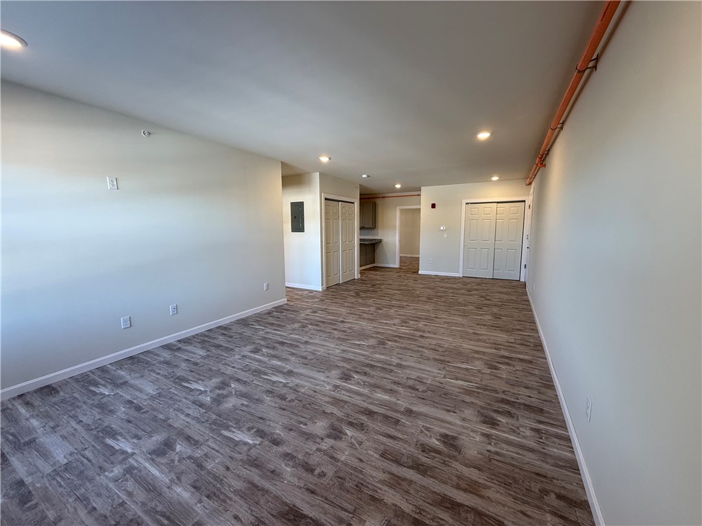 327 Pine Street, Unit 3002 Pawtucket, RI 02860 - Photo 3 of 15