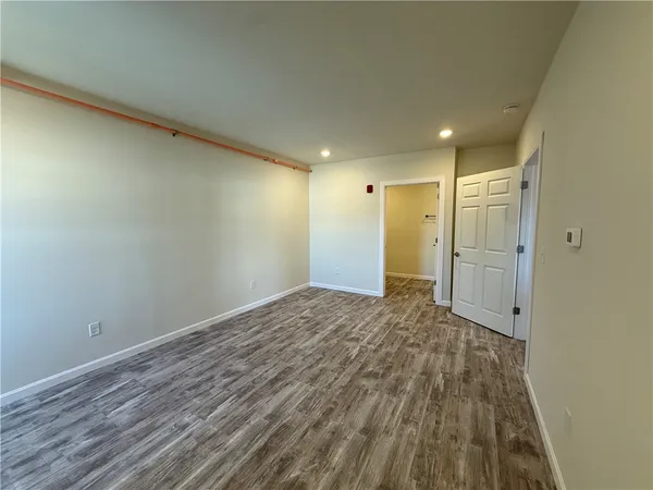 $2,400 | 327 Pine Street, Unit 3002, Pawtucket, RI 02860