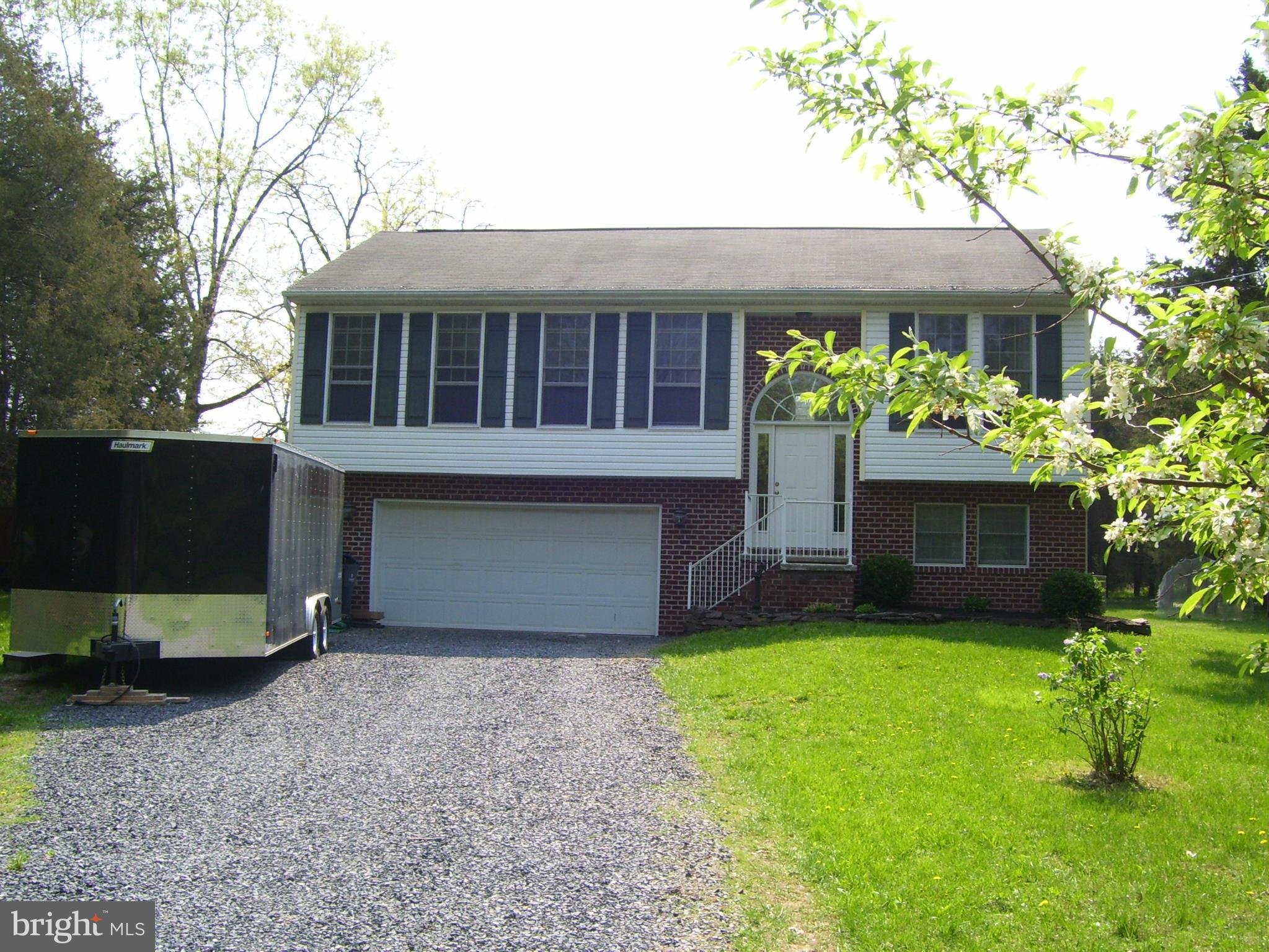 95 Chapel Ridge Extension Gettysburg, PA 17325 - Photo 1 of 22 Exterior (Front)