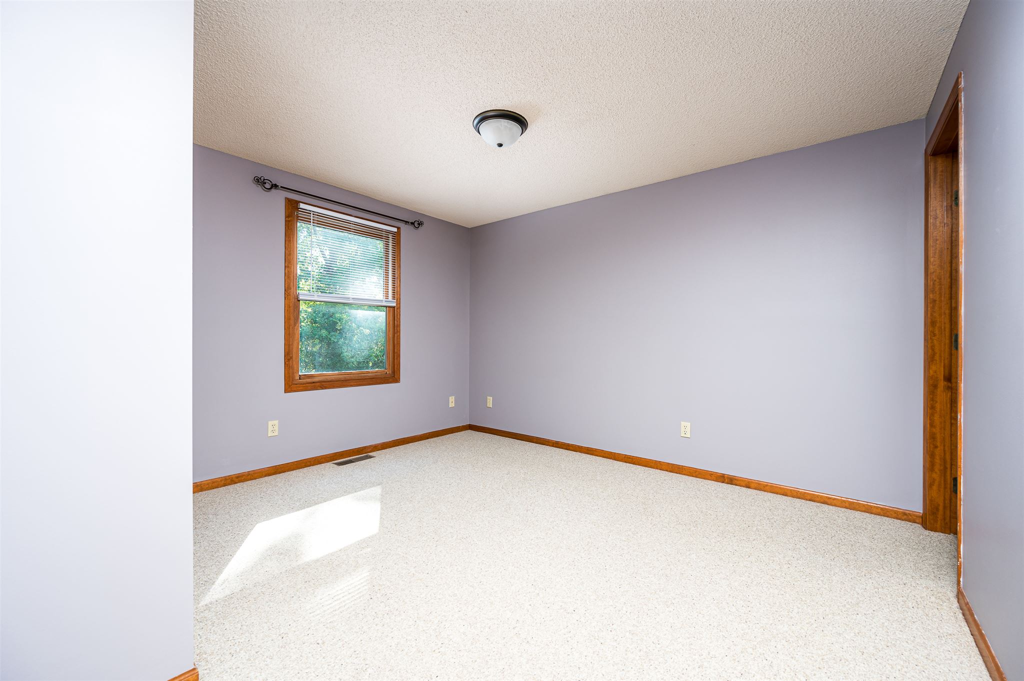 4310 Westerner Winds Road Warsaw, IN 46582 - Photo 16 of 20 Gallery Image 16