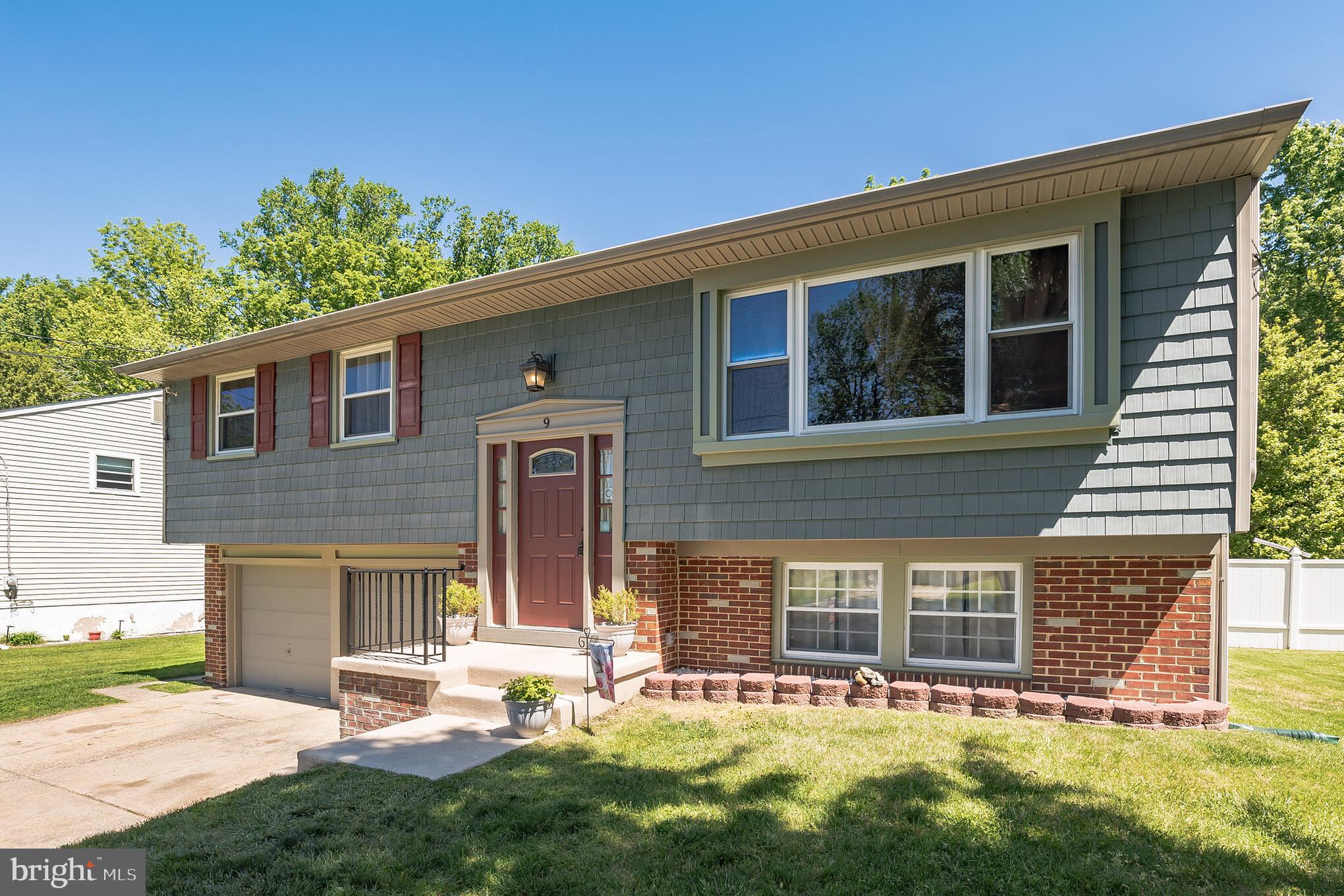 9 Parkview Road Stratford, NJ 08084 - Photo 3 of 30