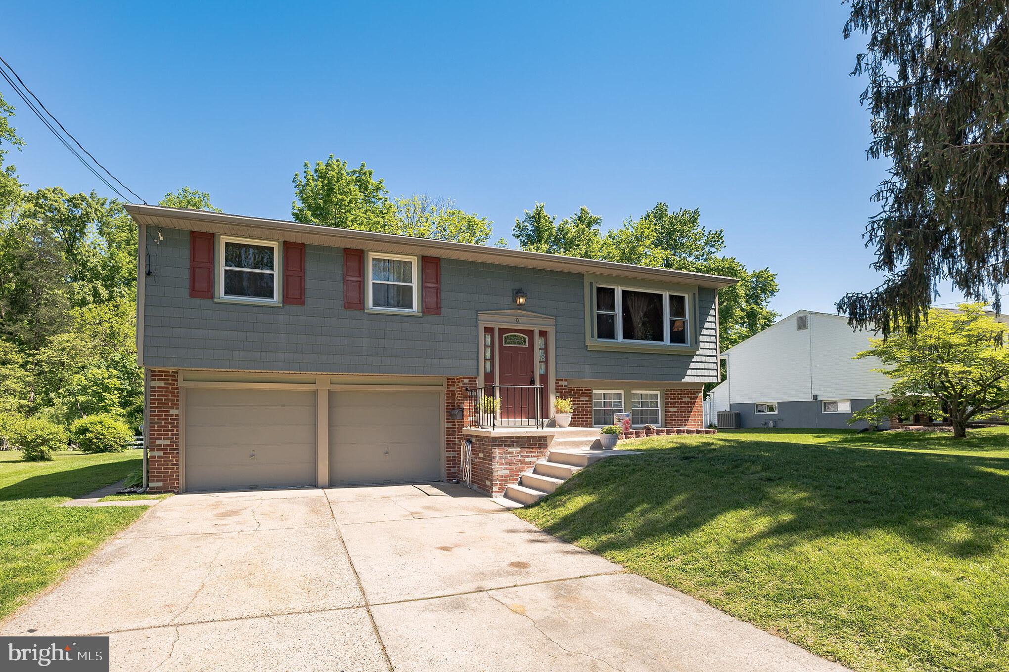 9 Parkview Road Stratford, NJ 08084 - Photo 4 of 30