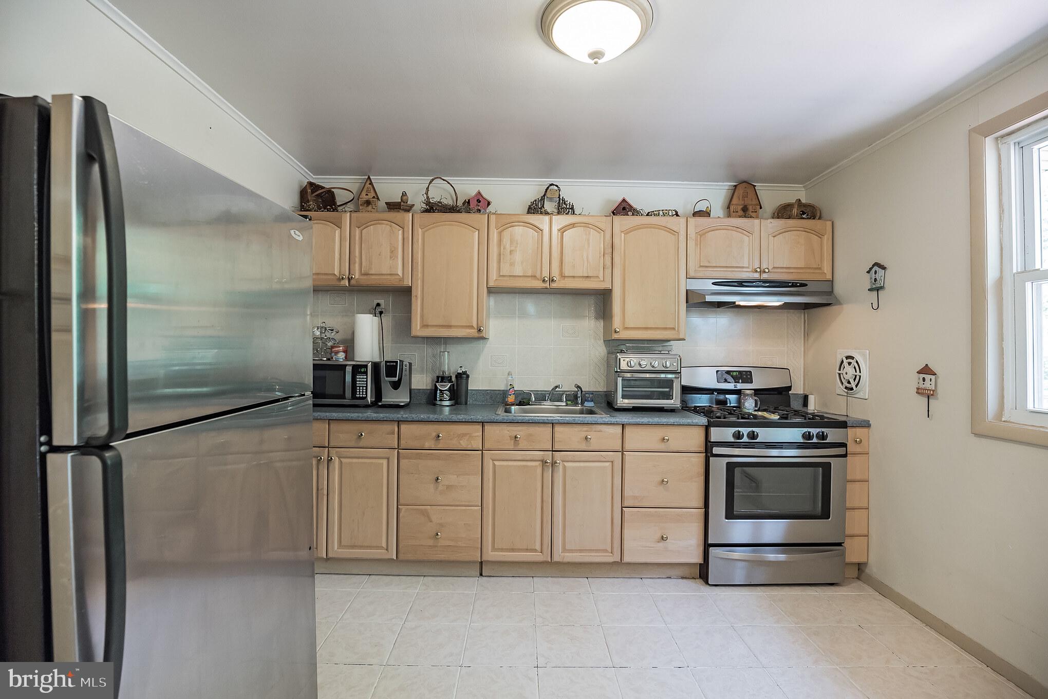 9 Parkview Road Stratford, NJ 08084 - Photo 10 of 30