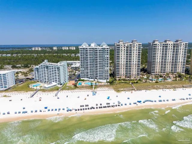 a picture of city view