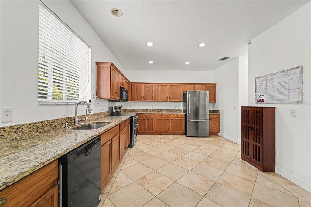2436 Spring Hollow Loop Wesley Chapel, FL 33544 - Photo 12 of 28