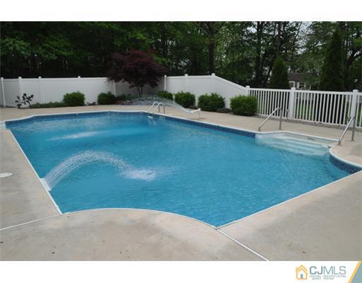 72 Farrington Road Old Bridge, NJ 07747 - Photo 22 of 25 Gallery Image 22