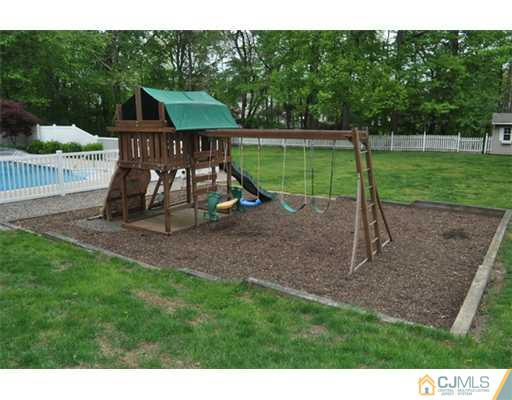 72 Farrington Road Old Bridge, NJ 07747 - Photo 23 of 25 Gallery Image 23