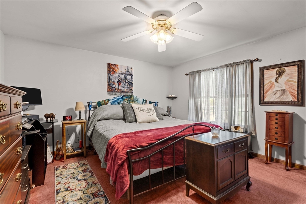 25 R Beacon Street Amesbury, MA 01913 - Photo 24 of 42