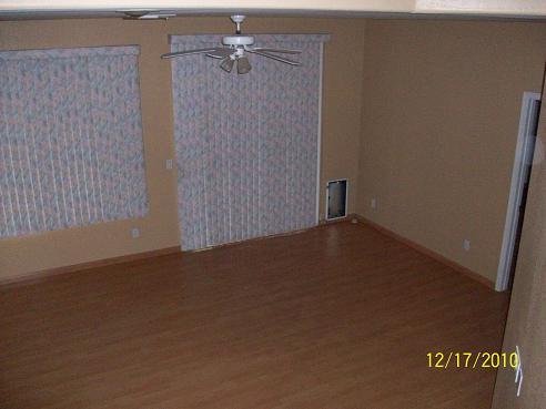 4030 West Bloomfield Road Phoenix, AZ 85029 - Photo 6 of 8 living room