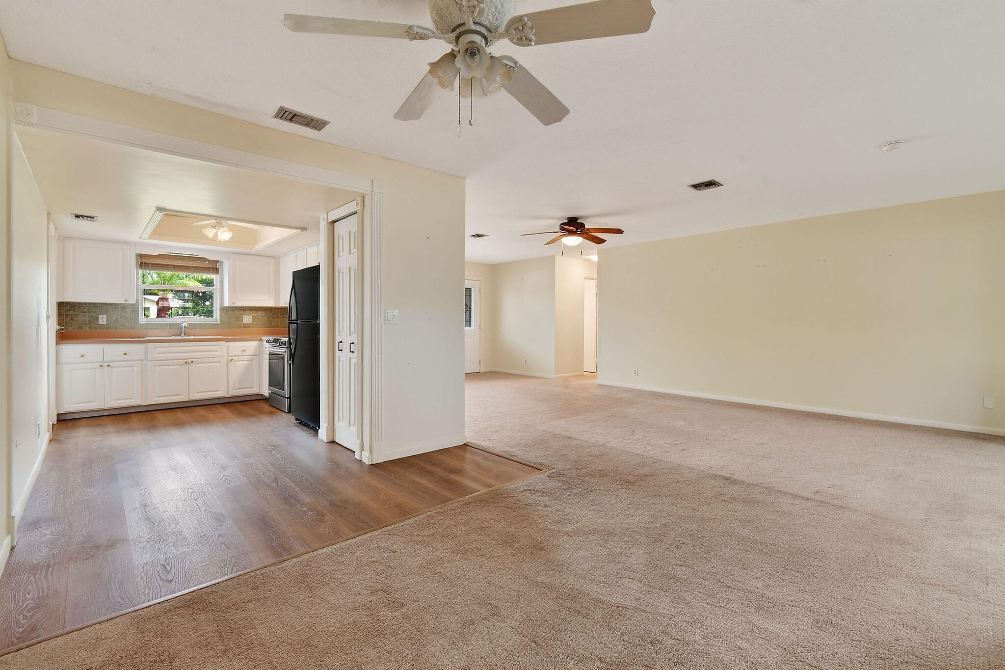 11 Windsor Road East Jupiter, FL 33469 - Photo 8 of 34 11WindsorRdE(20)