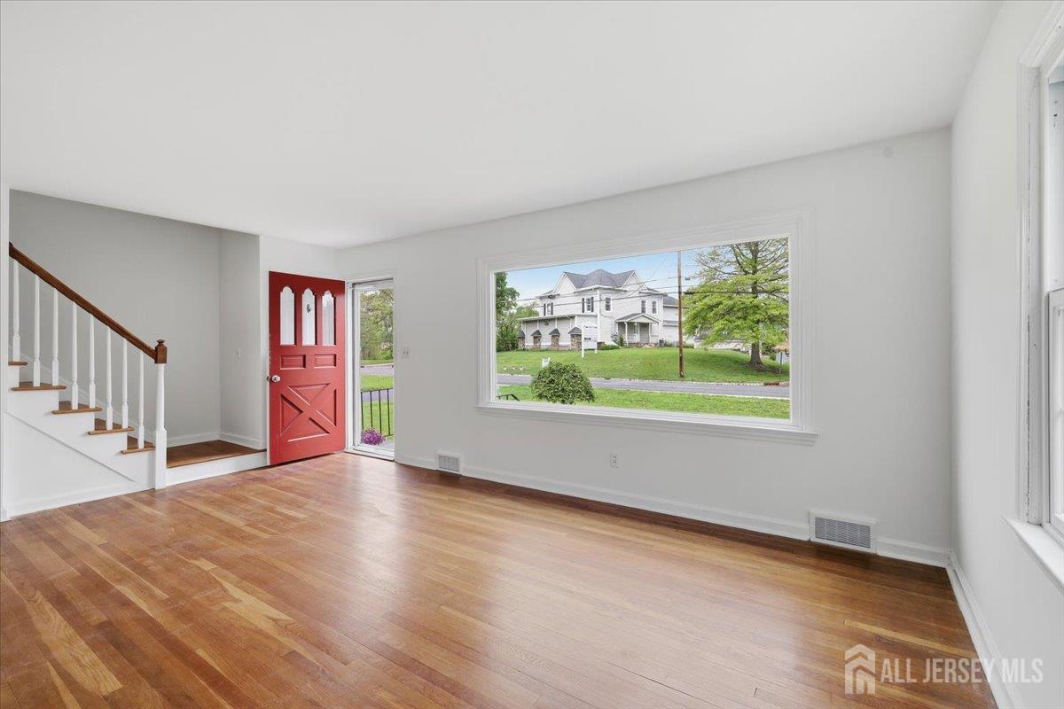 147 Main Street Lebanon, NJ 08833 - Photo 4 of 32
