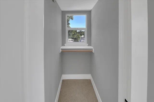 a view of entryway with window