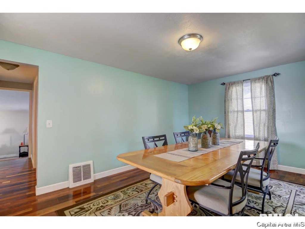 2106 East Hood Street Springfield, IL 62703 - Photo 3 of 28 Gallery Image 3