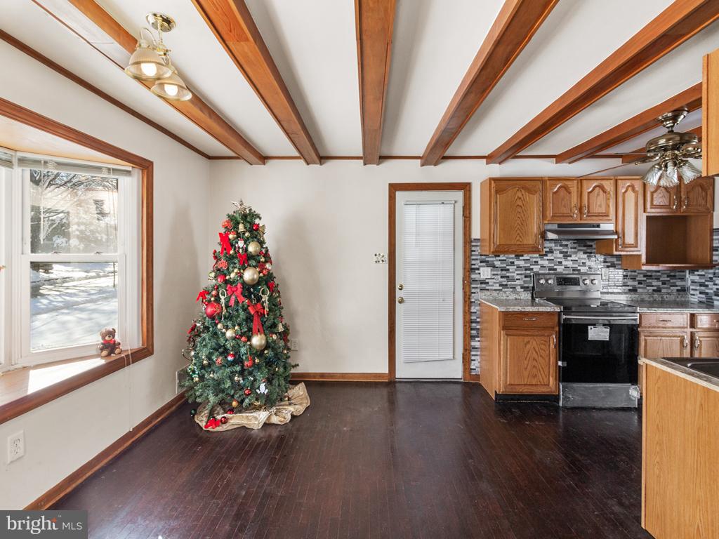 6836 Trexler Road Hyattsville, MD 20784 - Photo 4 of 43 Gallery Image 4