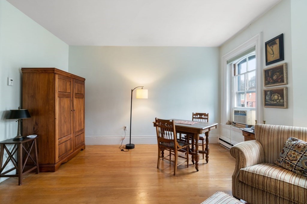 16 Rutland Square, Unit 3 Boston, MA 02118 - Photo 6 of 24 Gallery Image 6