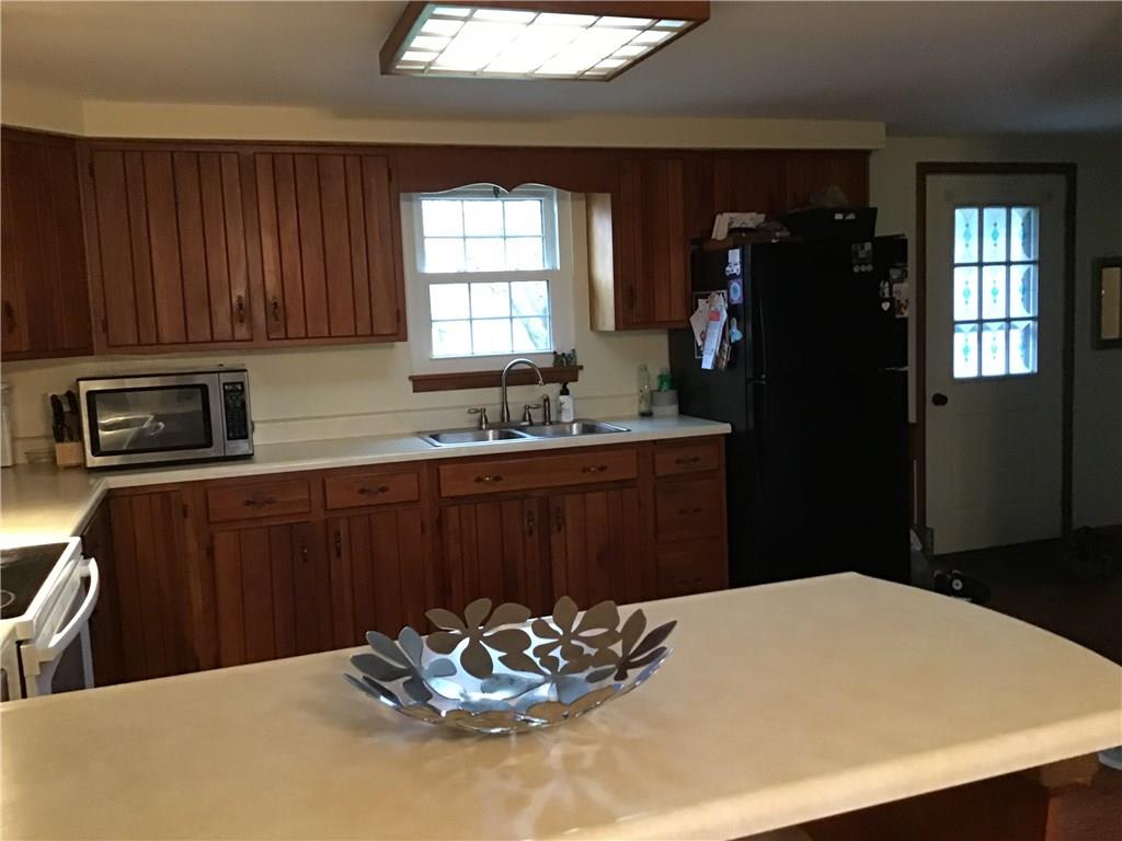 352 Cemetery Road Greensburg, PA 15601 - Photo 5 of 14 Gallery Image 5