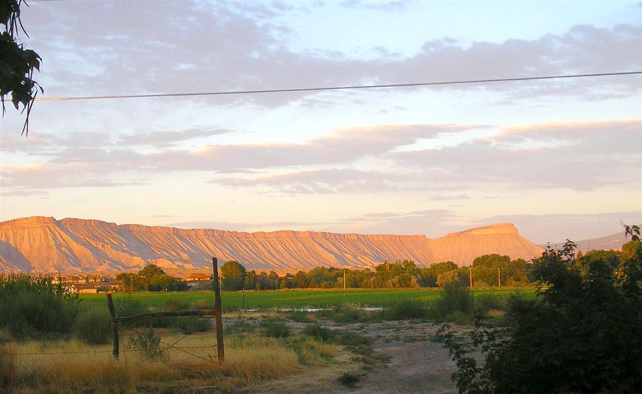 837 26 Road Grand Junction, CO 81505 - Photo 29 of 38 a view of a lake with a mountain