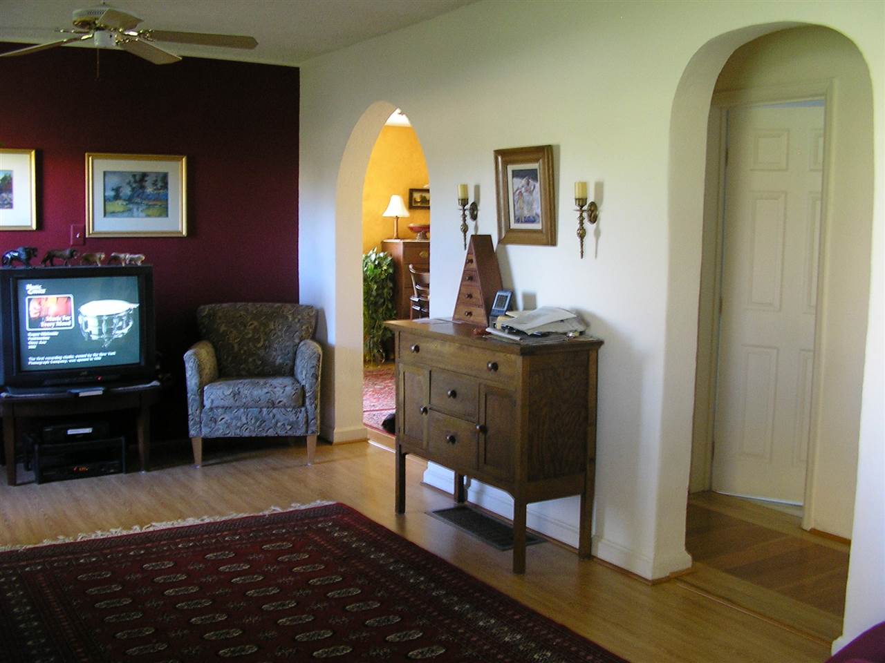 837 26 Road Grand Junction, CO 81505 - Photo 10 of 38 a living room with furniture and a window
