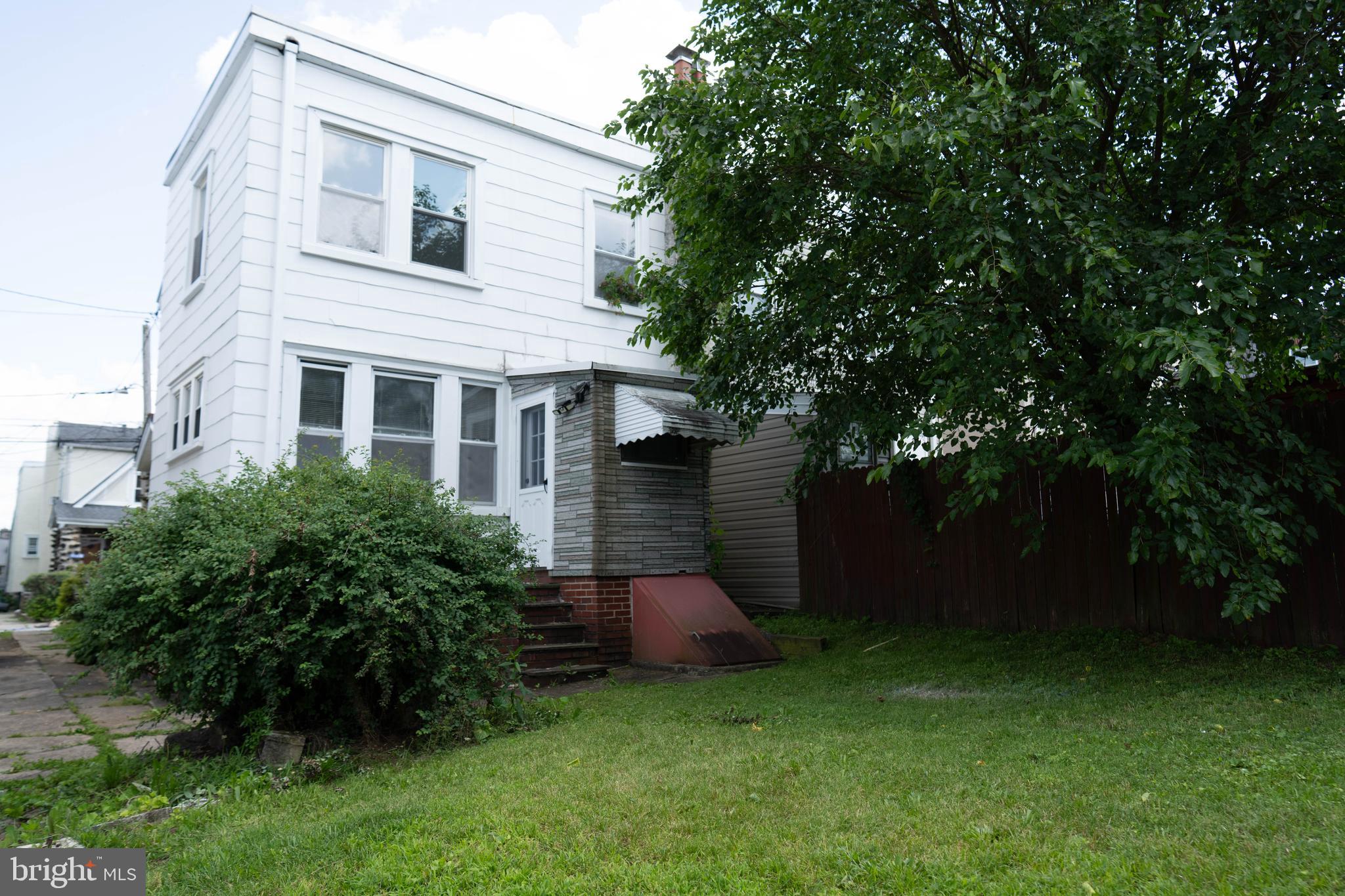8 Oakley Road Upper Darby, PA 19082 - Photo 22 of 25 Back of the house