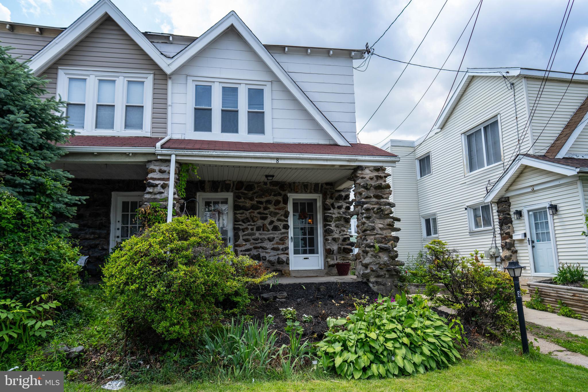 8 Oakley Road Upper Darby, PA 19082 - Photo 4 of 25 8 Oakley