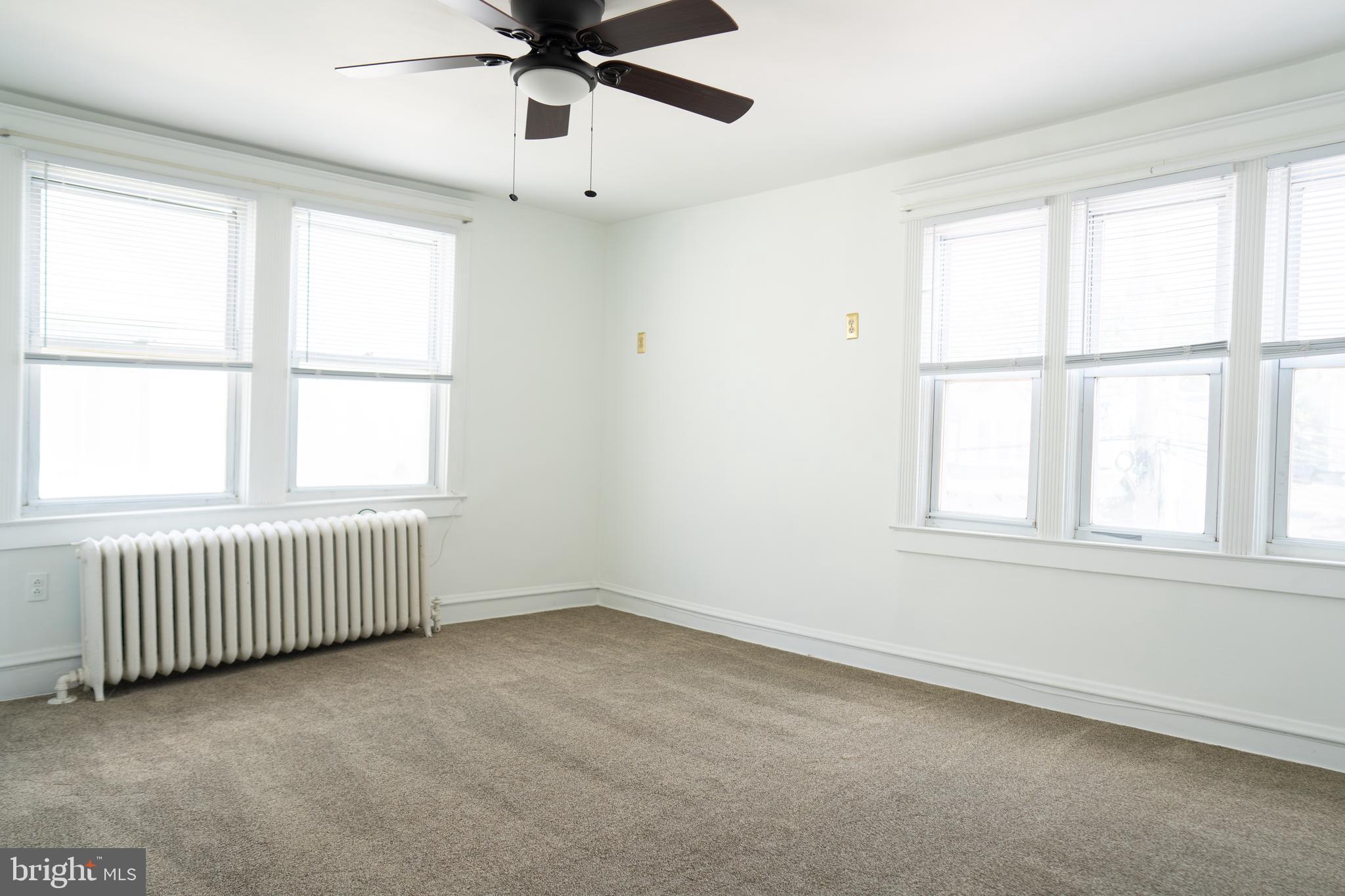 8 Oakley Road Upper Darby, PA 19082 - Photo 10 of 25 Primary (biggest) bedroom