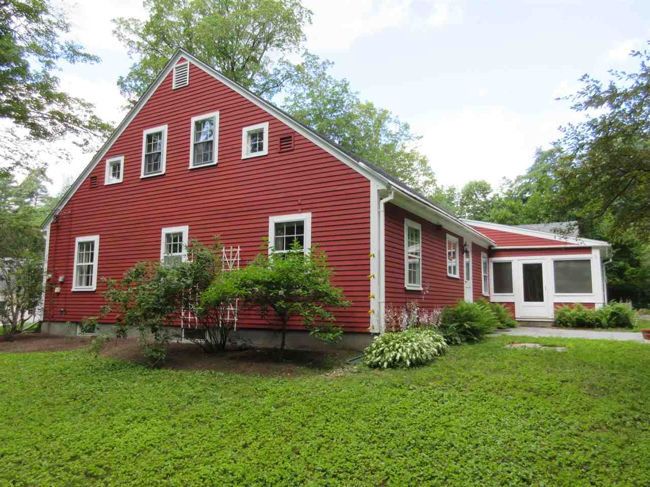2 MacDowell Road Peterborough, NH 03458 - Photo 3 of 37 Gallery Image 3