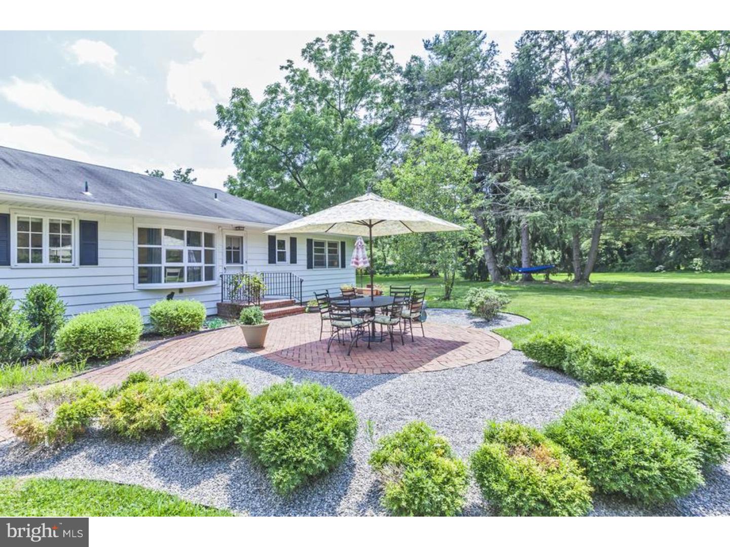 961 Mercer Road Princeton, NJ 08540 - Photo 3 of 25