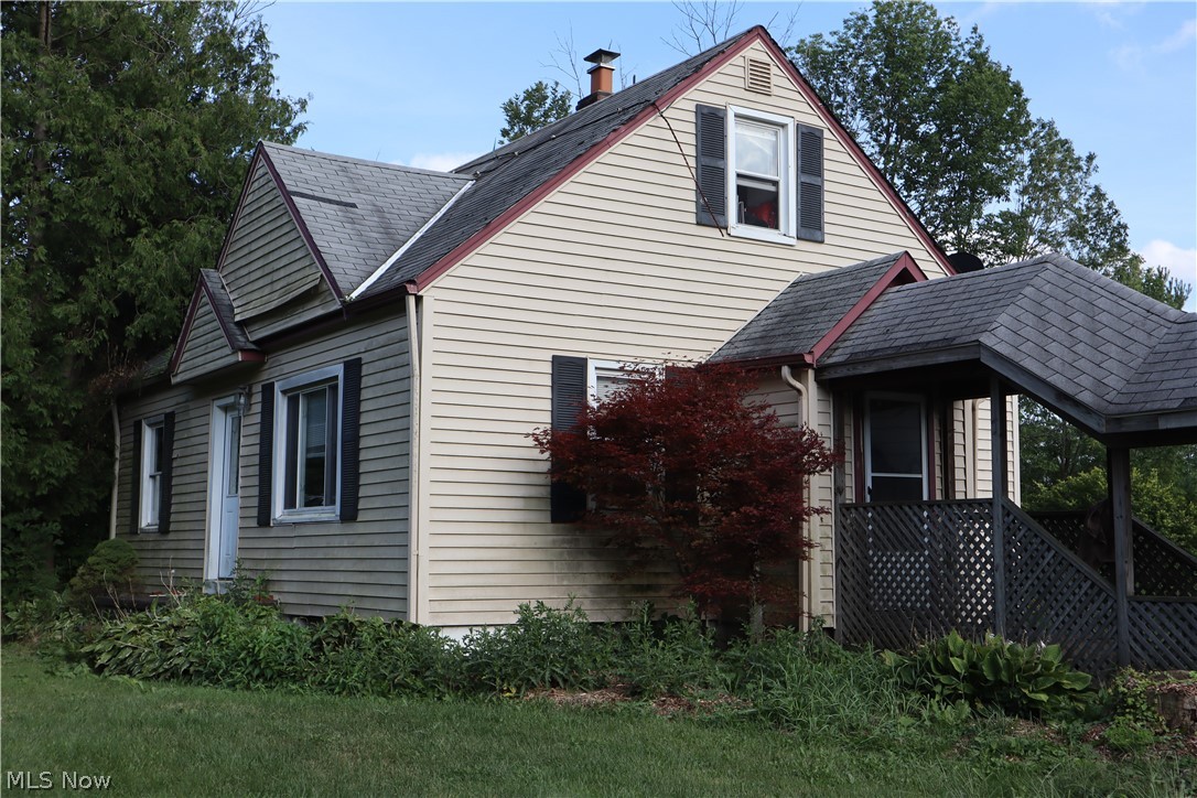 9761 Bell Road Newbury, OH 44065 - Photo 2 of 18 Gallery Image 2