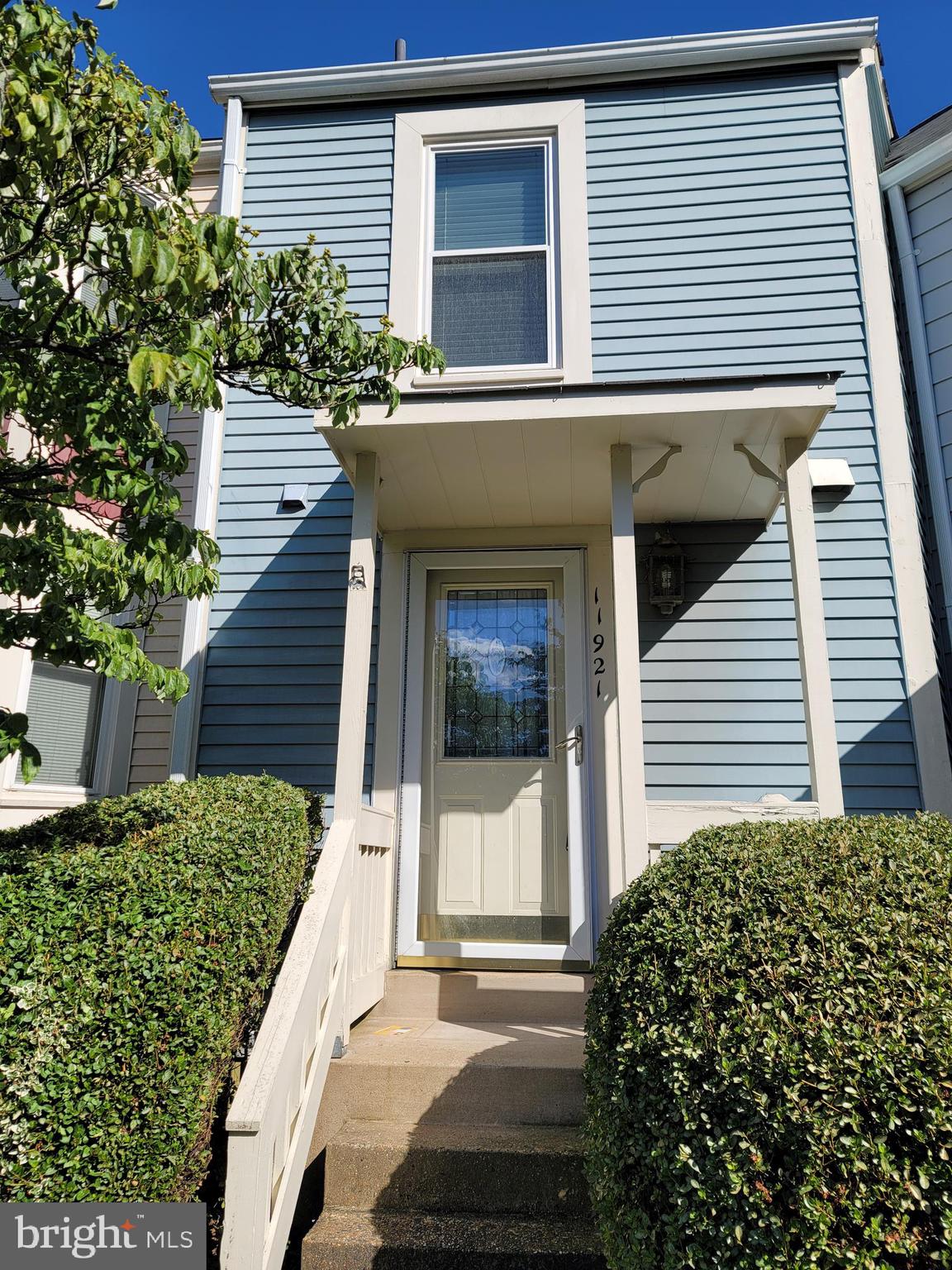 11921 Redtree Way Reston, VA 20194 - Photo 1 of 16 Gallery Image 1
