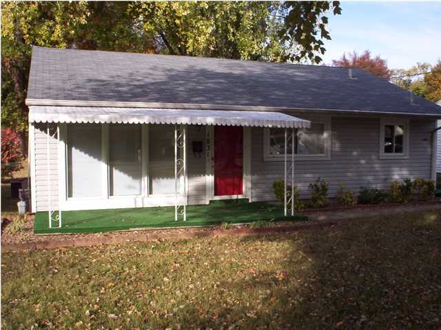 1831 Heaton Road Louisville, KY 40216 - Photo 2 of 10 Additional Photo
