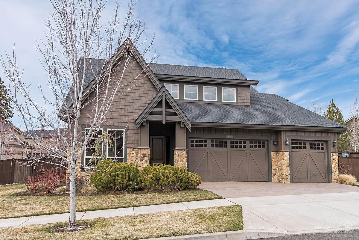 19654 Aspen Ridge Drive Bend, OR 97702 - Photo 1 of 25 Home is located on a large corner lot an