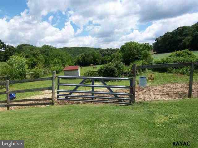95 Barshinger Road Red Lion, PA 17356 - Photo 11 of 36