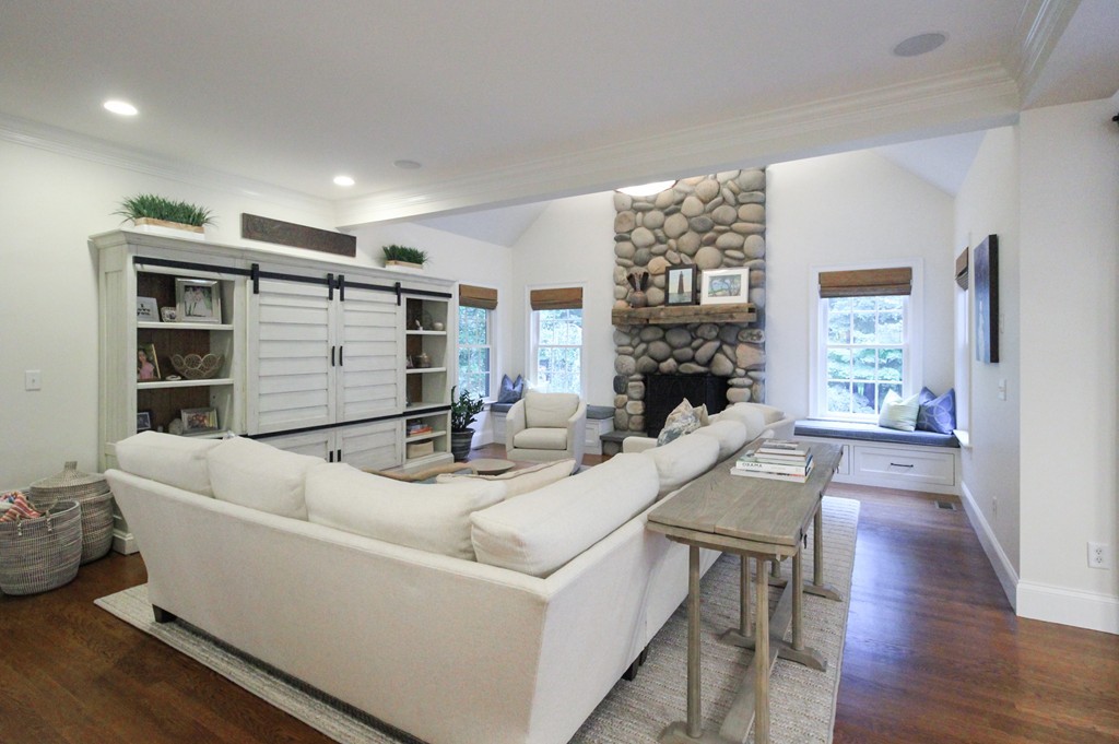 56 Lorena Road Winchester, MA 01890 - Photo 5 of 30