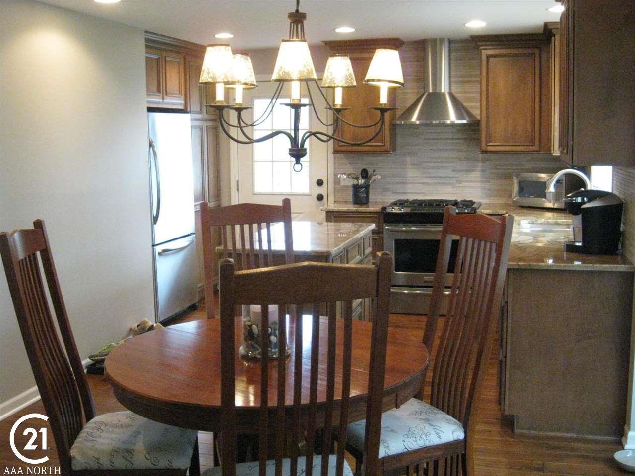 1066 Bloomer Road Rochester Hills, MI 48307 - Photo 7 of 21