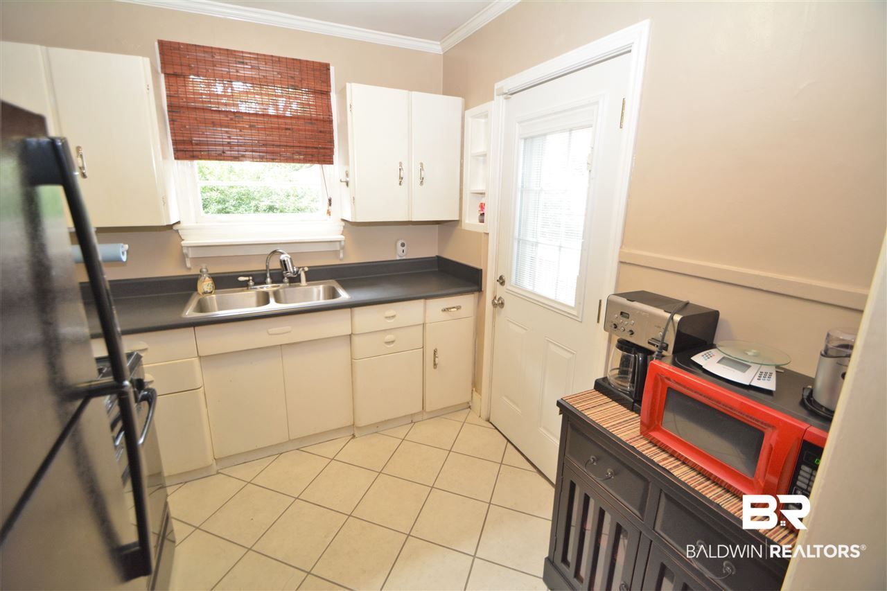 339 Azalea Circle West Mobile, AL 36608 - Photo 9 of 24