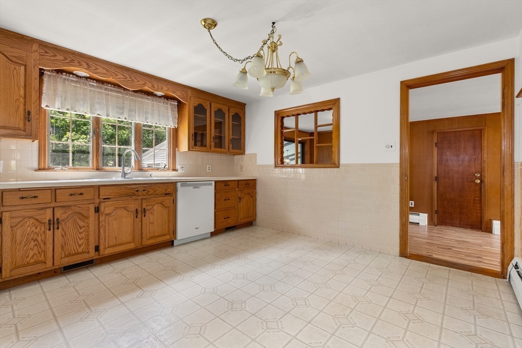 1 Rambler Road Methuen, MA 01844 - Photo 9 of 42
