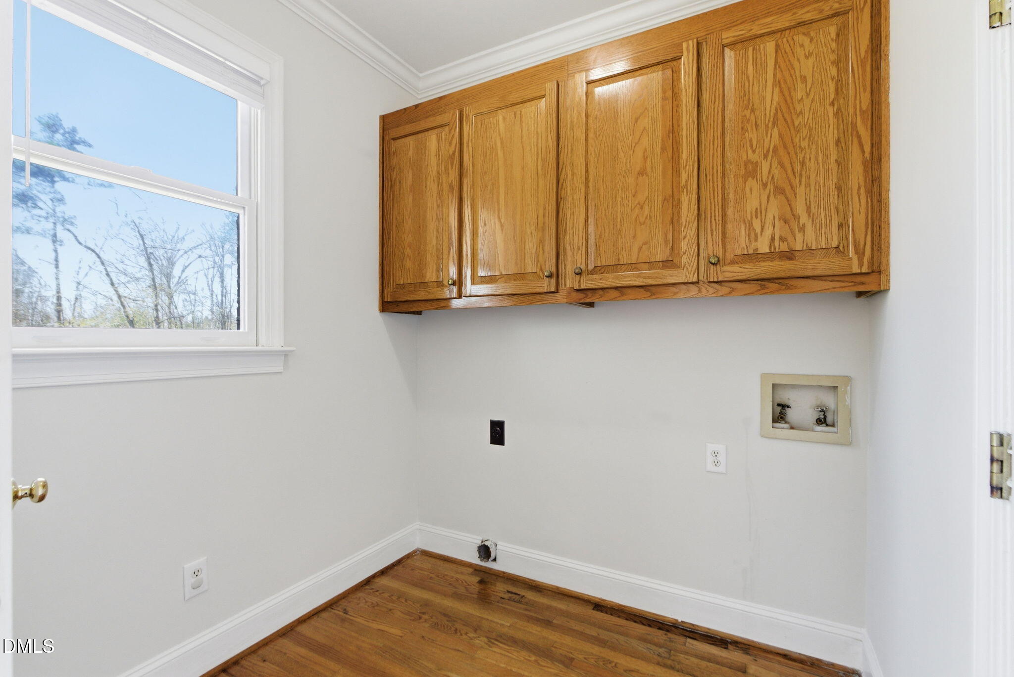 7400 Green Hope School Road Cary, NC 27519 - Photo 16 of 48 a view of room with wooden floor and cabinet