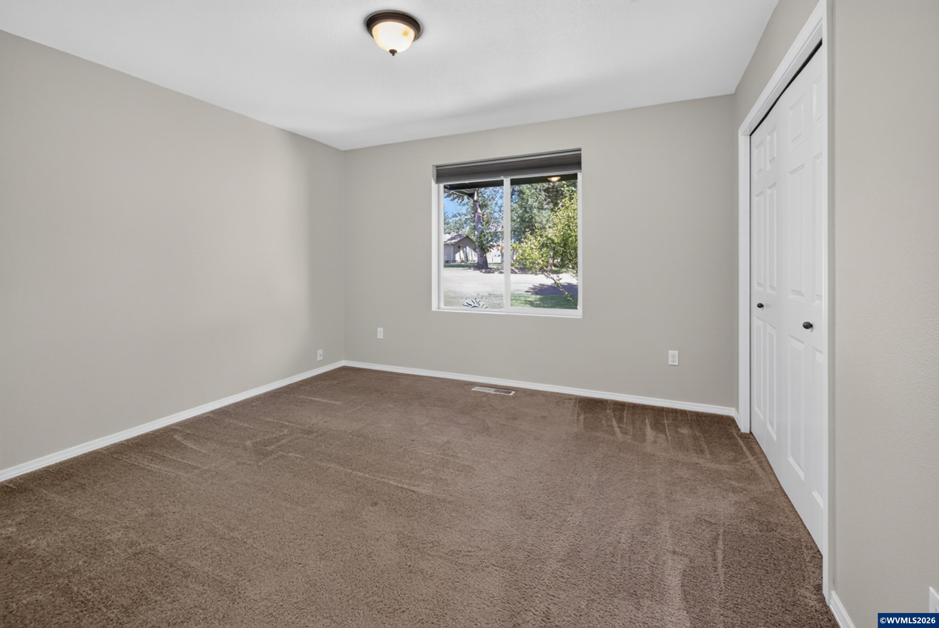 2648 Northwest Robinhood Street Albany, OR 97321 - Photo 21 of 35