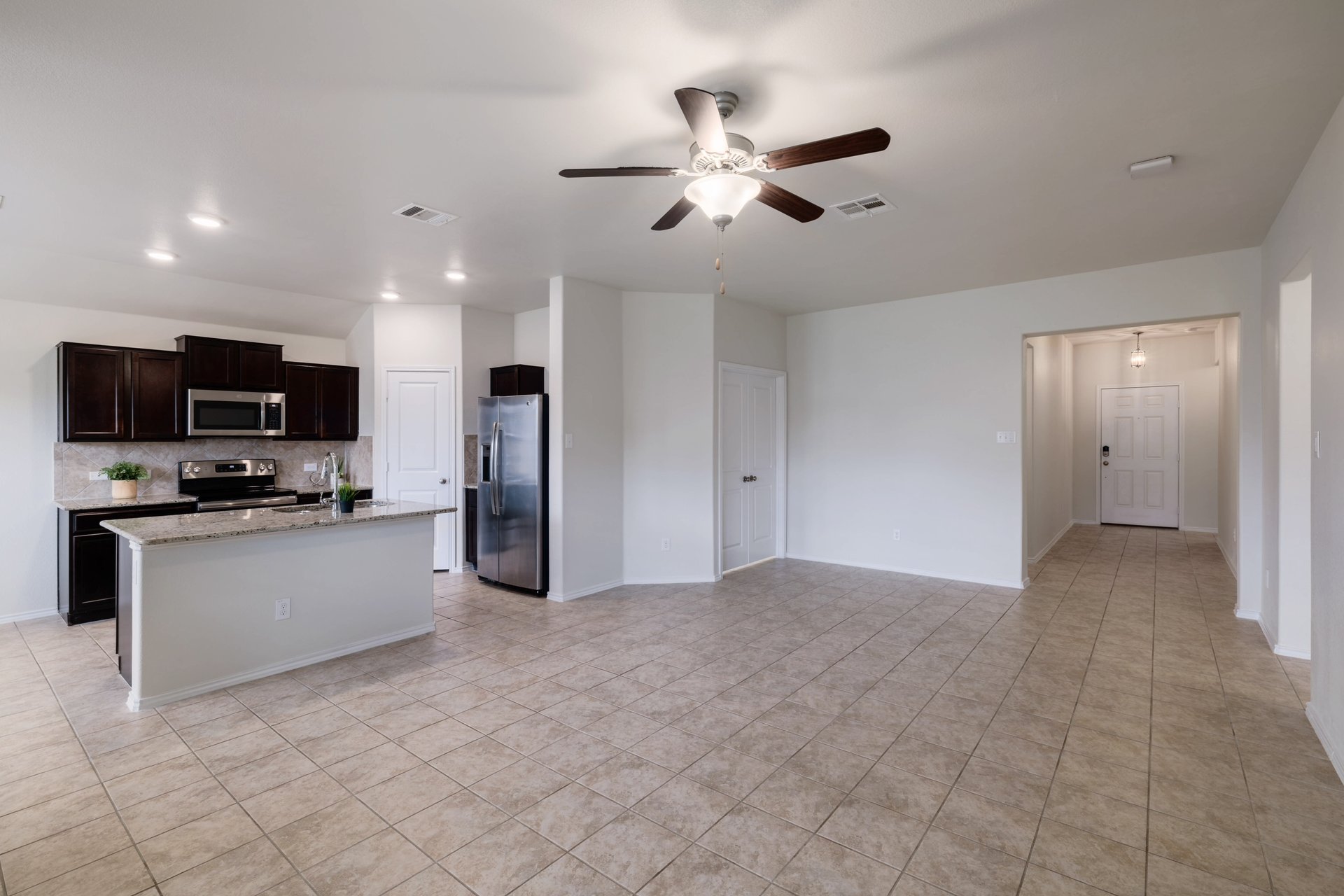 824 Tabernash Leander, TX 78641 - Photo 7 of 32