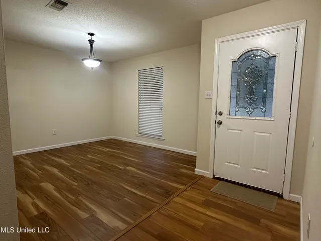 $2,000 | 696 Apuwai Place, Diamondhead, MS 39525